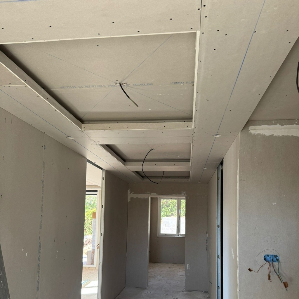 Avant travaux de terrasse béton extérieure